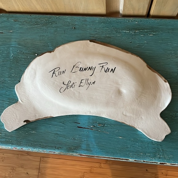 Folk Art rabbit tray signed by artist Lori Ellyn
Run Rabbit Run - Picture 4 of 7